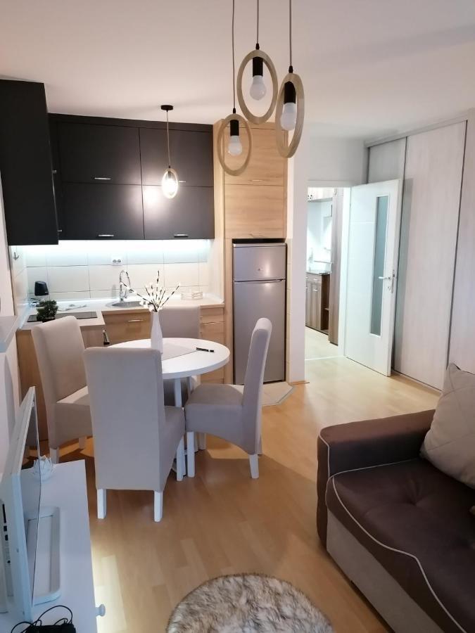 Emili Apartman Jagodina Exterior foto